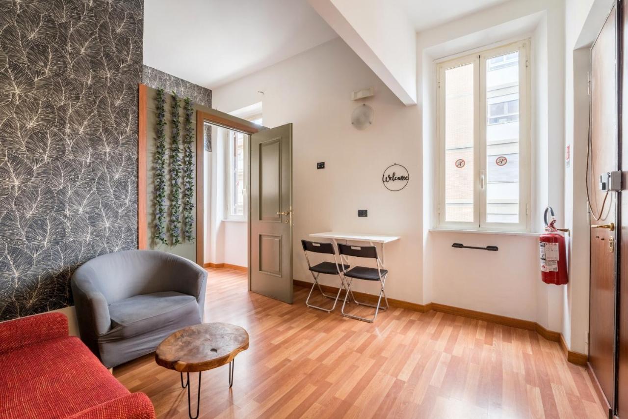 Rooms Piramide Roma Exterior foto